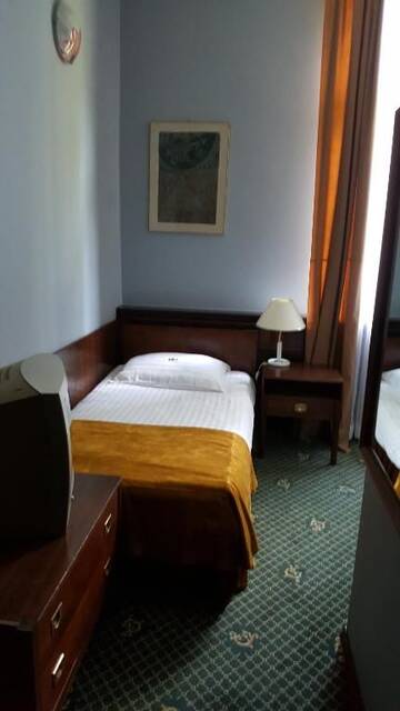 Фото номера Двухместный номер с 1 кроватью Отель Hotel Restauracja Pustelnik г. Wisła Mała 26