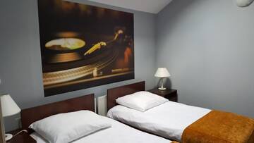 Фото номера Двухместный номер с 1 кроватью Отель Hotel Restauracja Pustelnik г. Wisła Mała 12